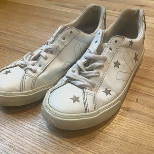 SOLD Madewell x Veja Gold Star Sneakers SIZE 37 / SIZE 6